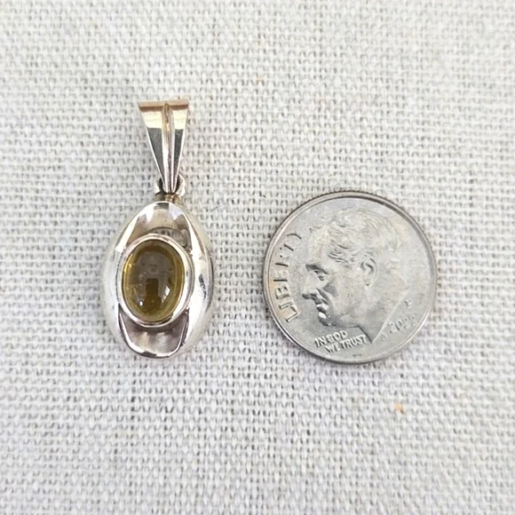 Sterling Silver Citrine Pendant - Picture 5 of 5
